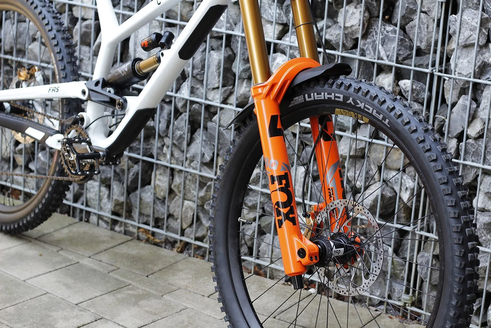 COMMENCAL - FRS SIGNATURE