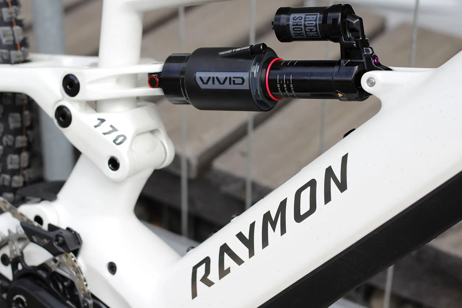 RAYMON - RAVOR LT